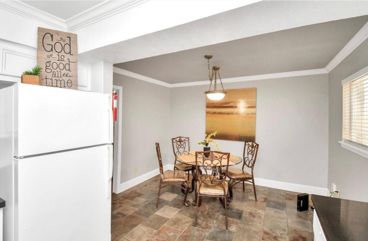 Stunning Private Room In Town Home 休斯敦 外观 照片